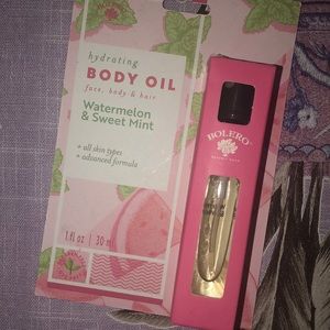 Hydrating body oil (Free DoTERRA oil with purchase)